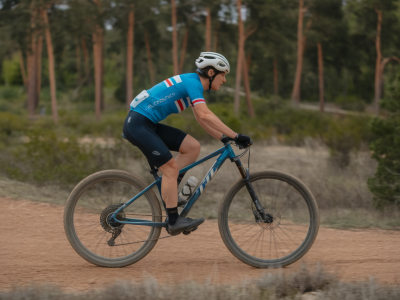Wie du mit einem einfachen 4‑Wochen‑Plan deine sprintleistung auf dem rennrad messbar steigerst